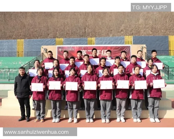 LNG逆袭之旅揭示S15电竞青年赛背后的奋斗与荣耀